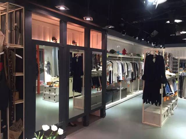 南京服装店店面设计具体的设计要点是怎样的？
